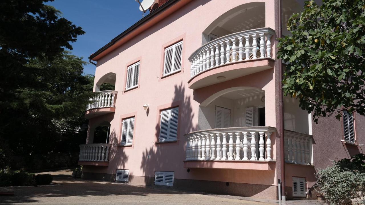 נובי ווינודולסקי Apartmani Lili מראה חיצוני תמונה