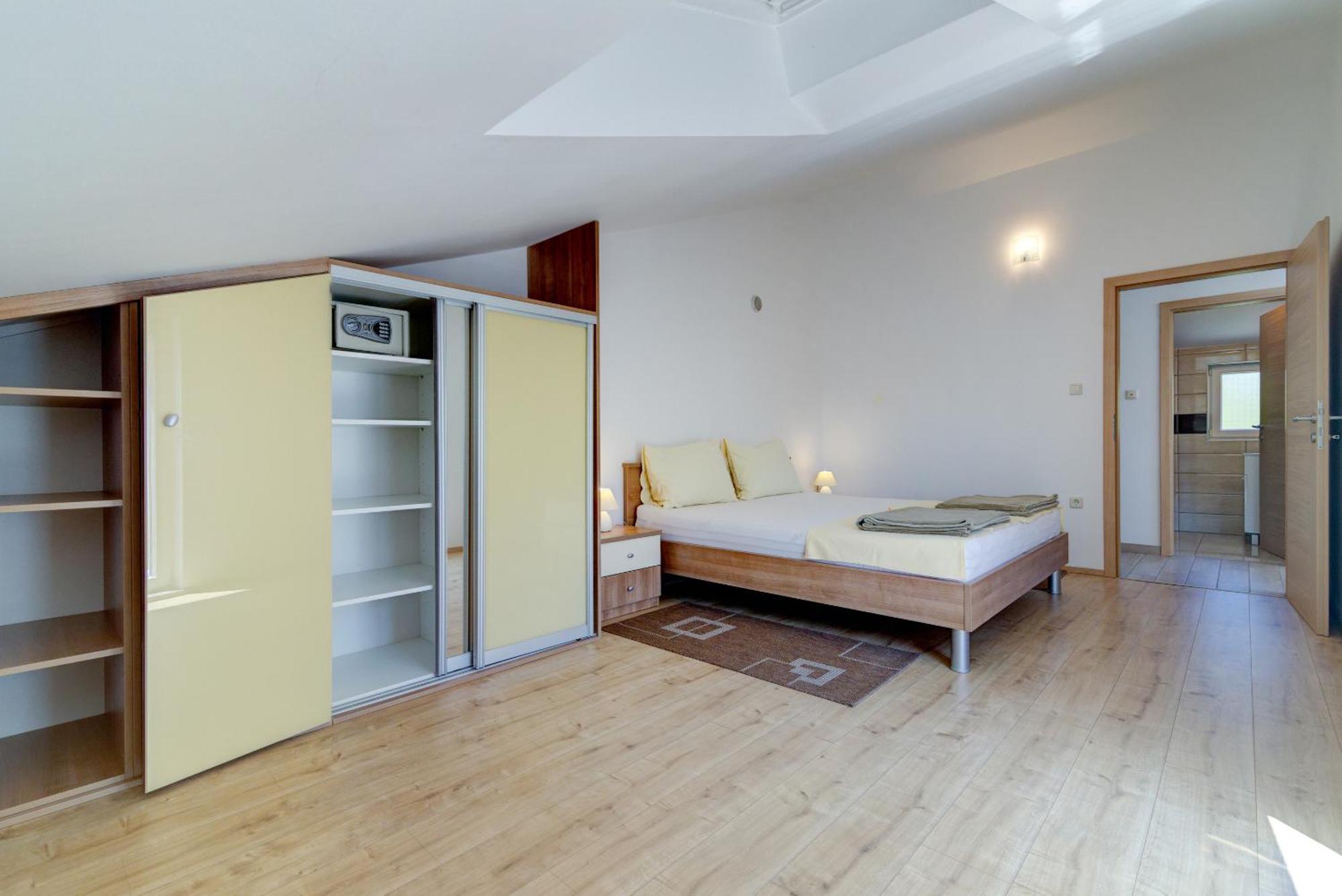 נובי ווינודולסקי Apartmani Lili מראה חיצוני תמונה