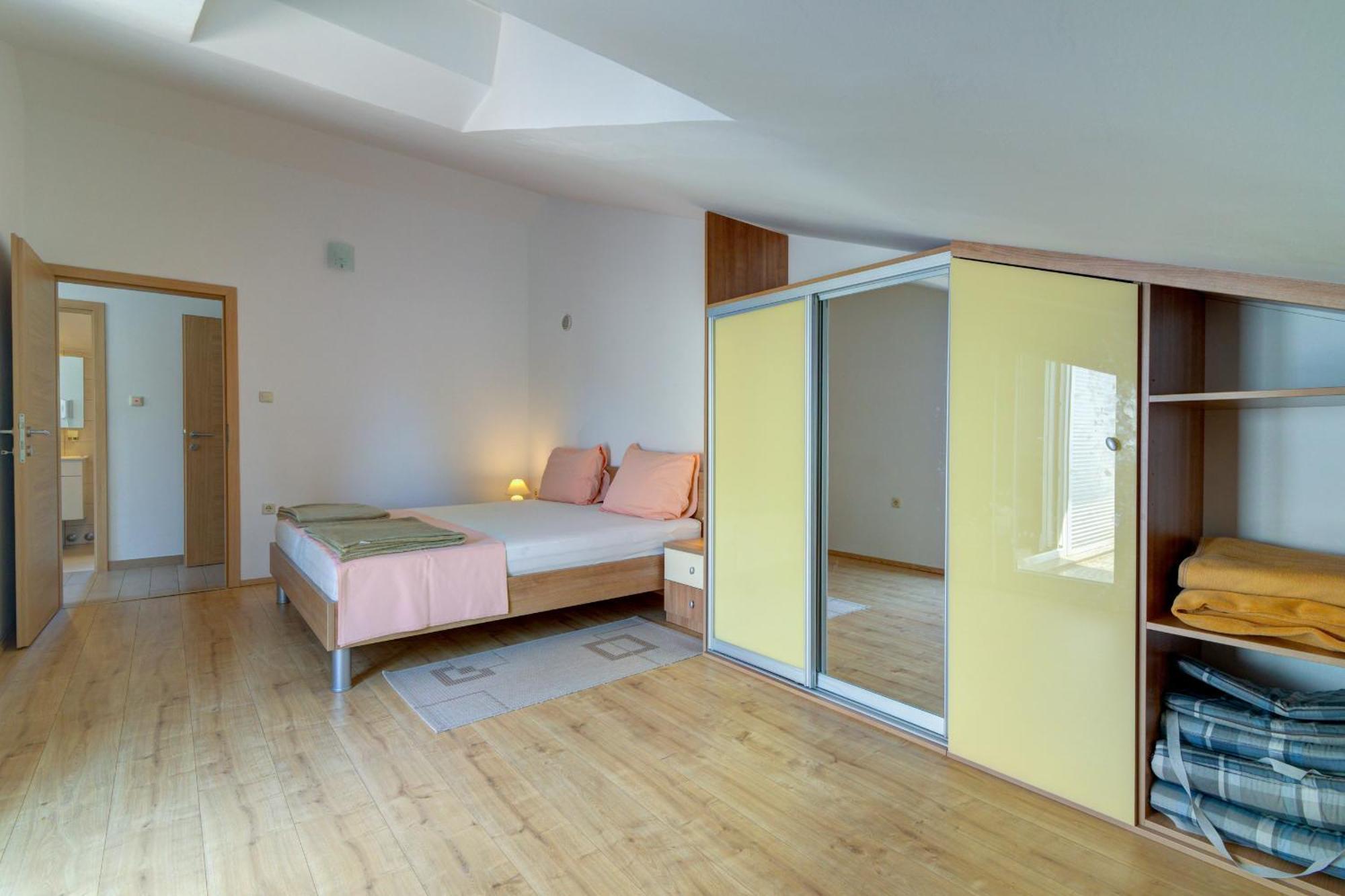 נובי ווינודולסקי Apartmani Lili מראה חיצוני תמונה